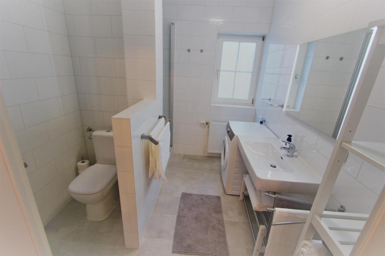 Apartment Hawei In - Doppelhaushälfte Mit Garten Und Pool Zur Mitbenutzung
